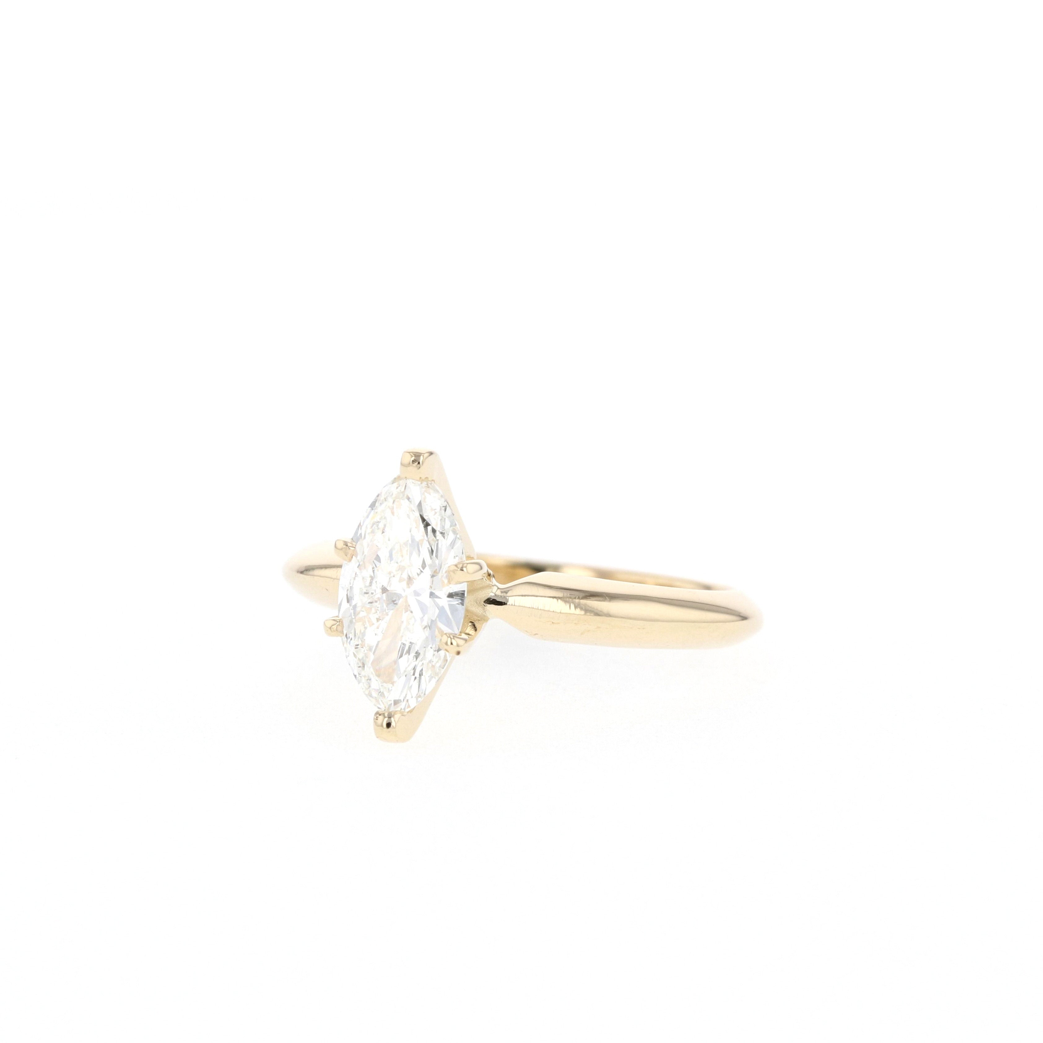 0.47-0.9 CT Marquise Cut Solitaire Moissanite Engagement Ring